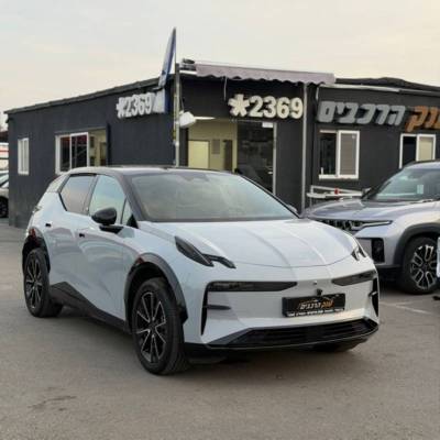 ���� ZEEKR X - ����� 1