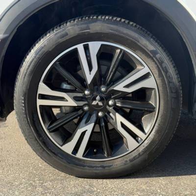 �������� ECLIPSE CROSS - ����� 10