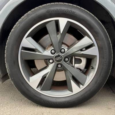 ����� Q4 SPORTBACK - ����� 10