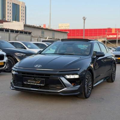 ������ SONATA HYBRID - ����� 2