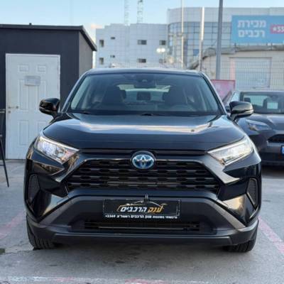  / Toyota  4  -  2