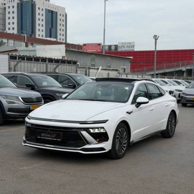 ������ SONATA HYBRID - ����� 2