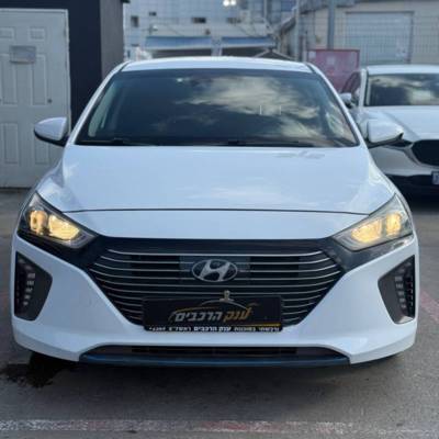  IONIQ HYBRID -  2
