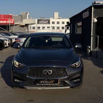 ����� INFINITI Q30 - ����� 2