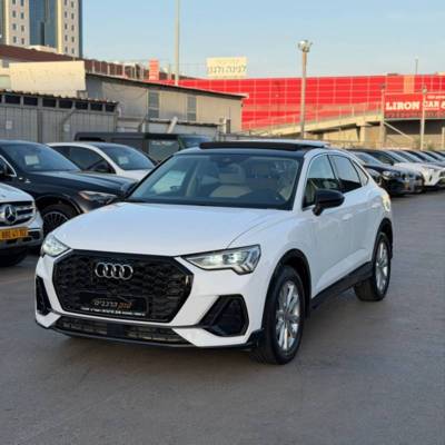 ����� Q3 SPORTBACK - ����� 3
