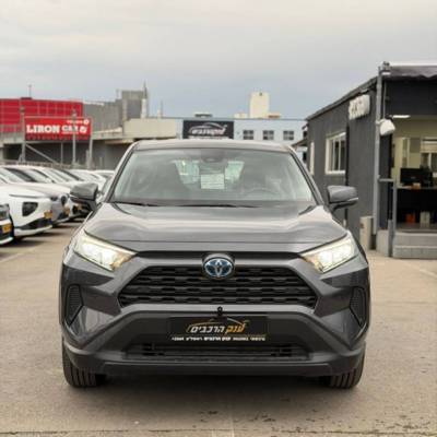 ������ RAV 4 HYBRID - ����� 3