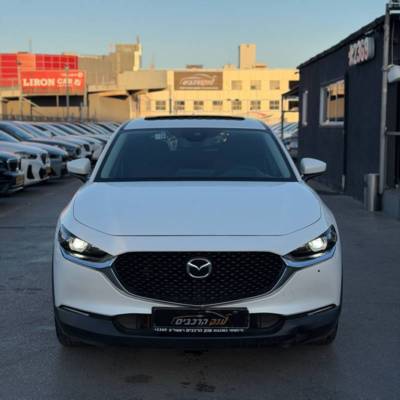 ���� MAZDA CX-30 - ����� 3