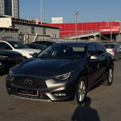 ����� INFINITI Q30 - ����� 3