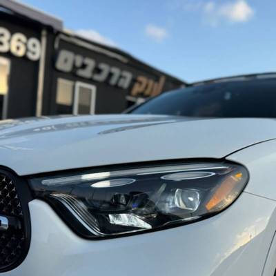  GLC300 4MATIC -  4