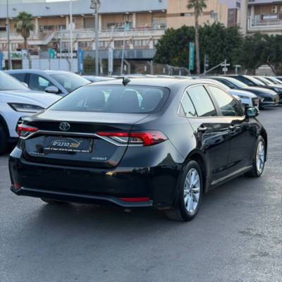 ������ COROLLA SDN HSD - ����� 4
