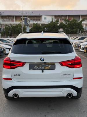 � � �� X3 XDRIVE20D - ����� 4