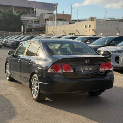 ����� CIVIC - ����� 4
