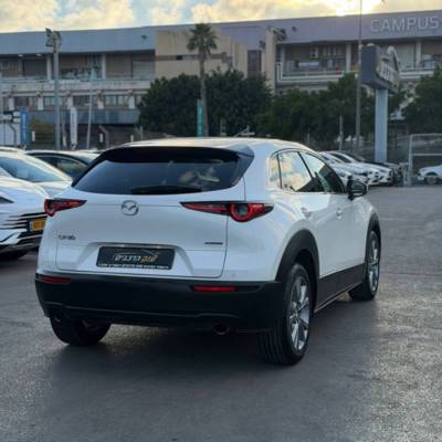 ���� MAZDA CX-30 - ����� 4