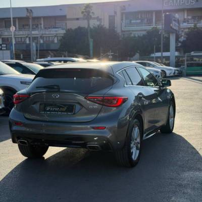 ����� INFINITI Q30 - ����� 4