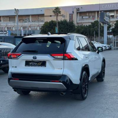 ������ RAV 4 HYBRID - ����� 5