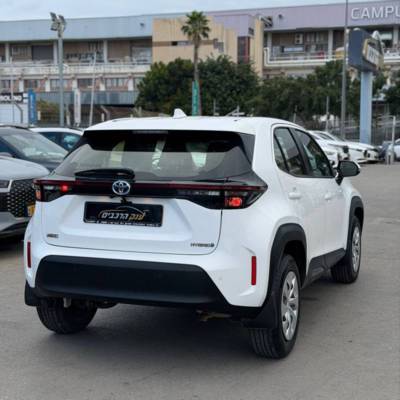 ������ YARIS CROSS HSD - ����� 5