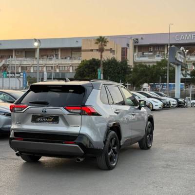  RAV 4 HYBRID -  5