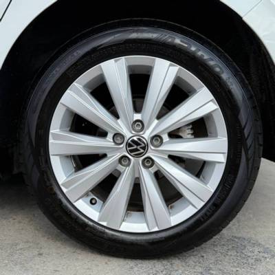  / Volkswagen  -  6