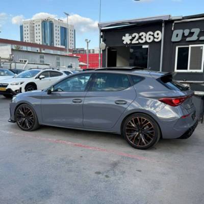  CUPRA -  6