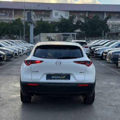 ���� MAZDA CX-30 - ����� 6