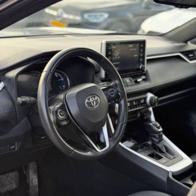 ������ RAV 4 HYBRID - ����� 6