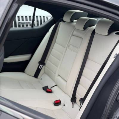 ����� LEXUS IS300 - ����� 7