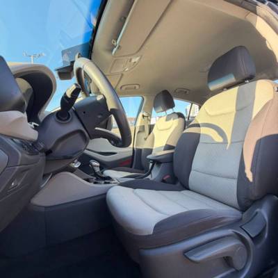 ������ IONIQ HYBRID - ����� 7