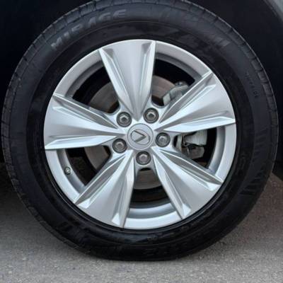 ����� LEXUS UX250H - ����� 7