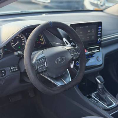 ������ IONIQ HYBRID - ����� 8