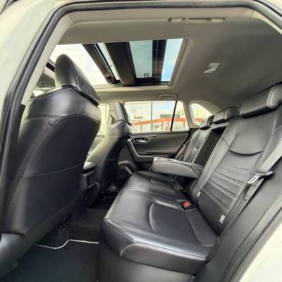 ������ RAV 4 HYBRID - ����� 8