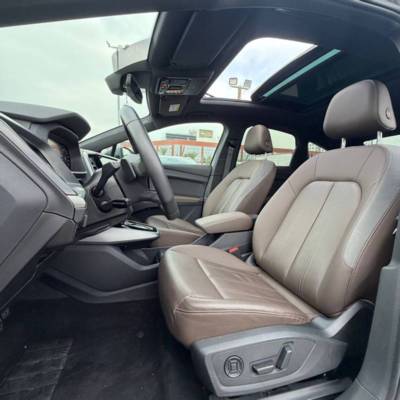 ����� Q4 SPORTBACK - ����� 8