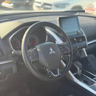 �������� ECLIPSE CROSS - ����� 9