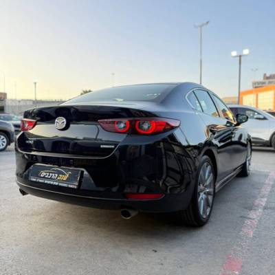  MAZDA 3 -  9