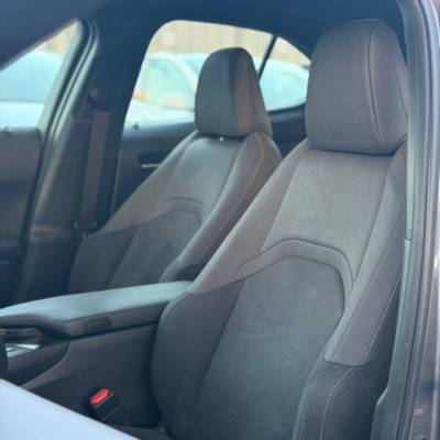 ����� LEXUS UX250H - ����� 9